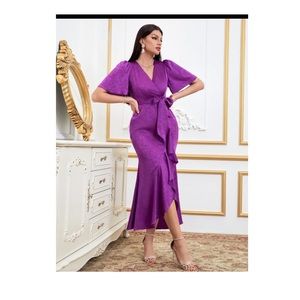 Flutter Sleeve Ruffle Satin Dress. Large. Never worn